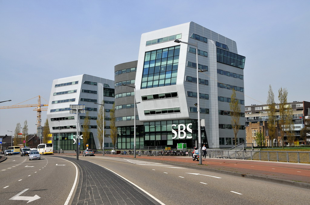 Winst Sanoma loopt terug