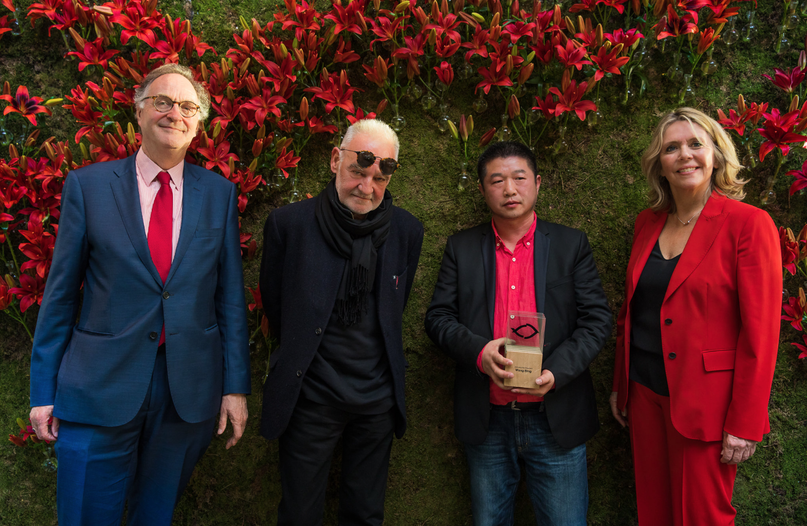 Wang Bing winnaar van de EYE Art & Film Prize 2017