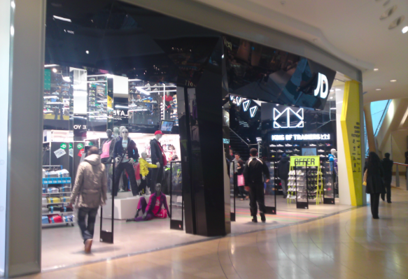 JD Sports geeft Perry en Aktiesport schwung