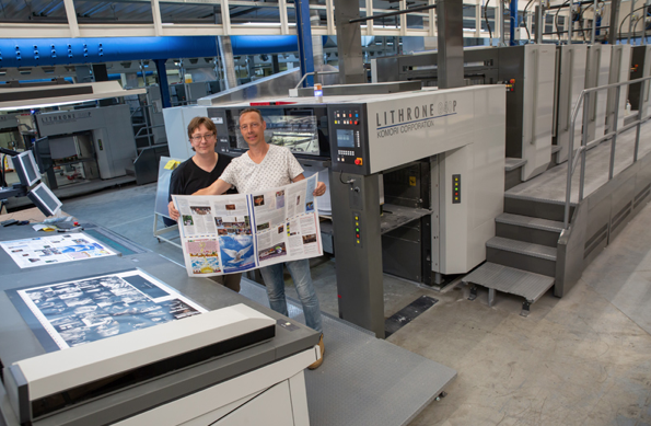 Nieuwe Komori achtkleuren drukpers voor Veldhuis Media