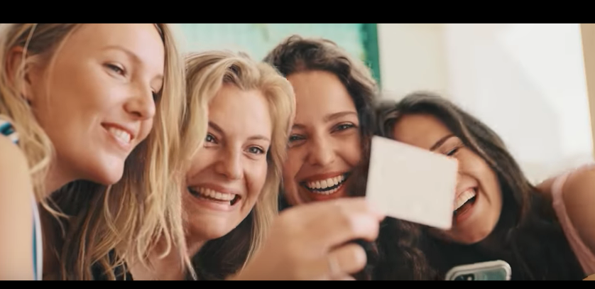 #reinventmemories-campagne van HP krijgt vervolg met zangeres Maan