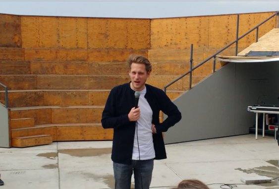 WhatsAppen met Tom van Bokhoven