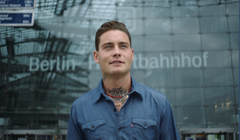 Douwe Bob in Berlijnse sferen in campagne NS International