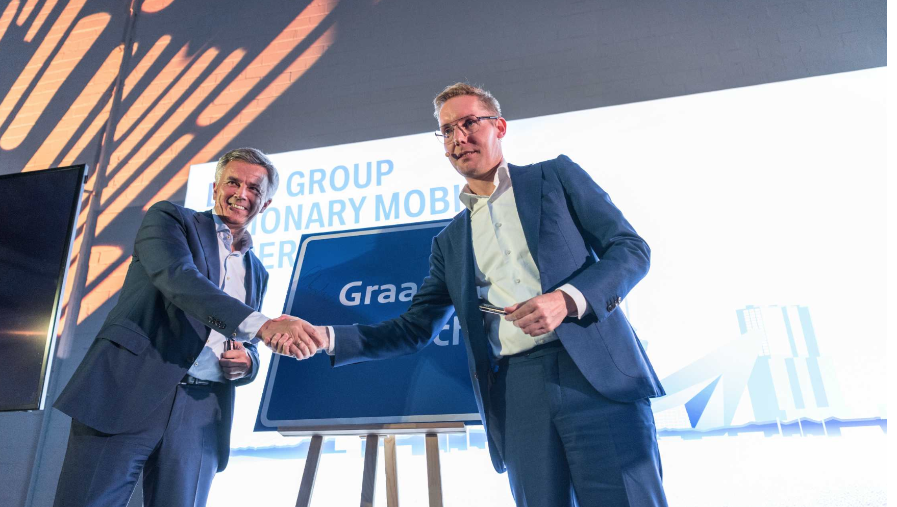 Gemeente Rotterdam en BMW tekenen 'memorandum of understanding'