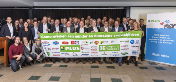 PLUS start samenwerking Plastic Whale
