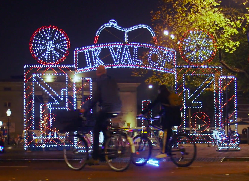 Opvallen door fietslicht met Natwerk voor Amsterdam