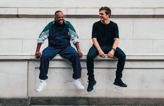 Martin Garrix treedt met Mike Yung op bij Good Morning America
