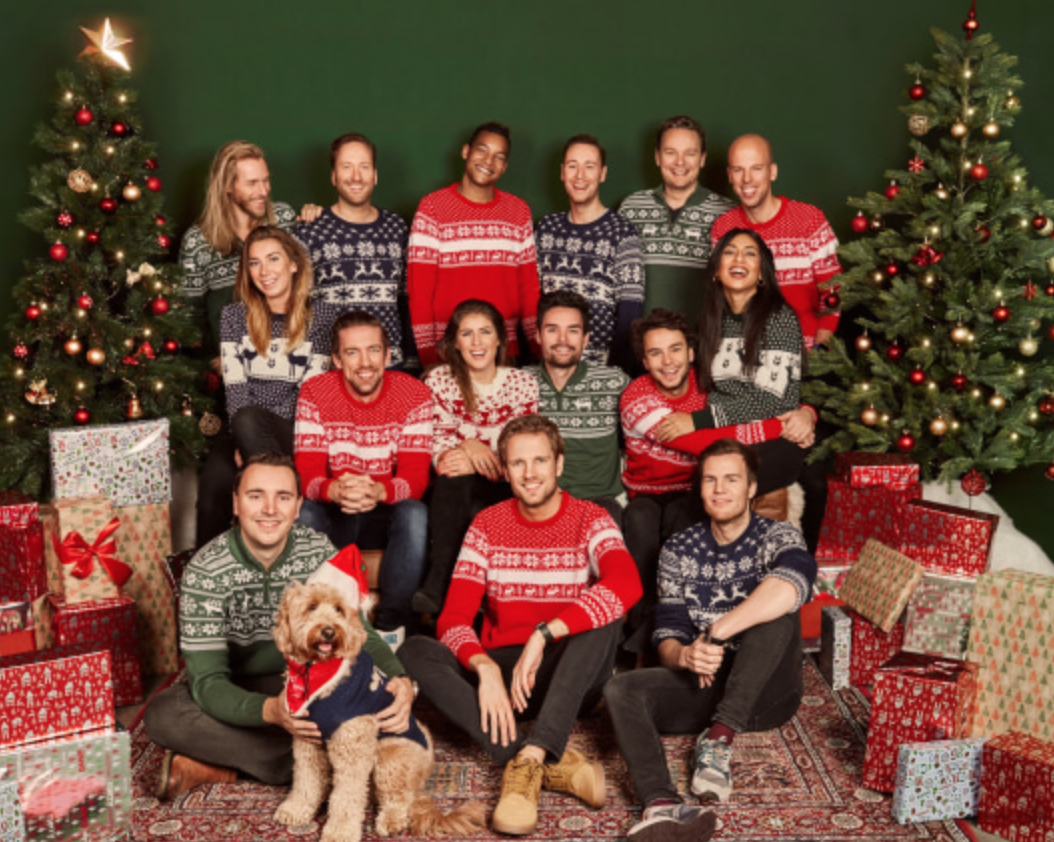 Kerstclip met Qmusic-dj's en BN'ers