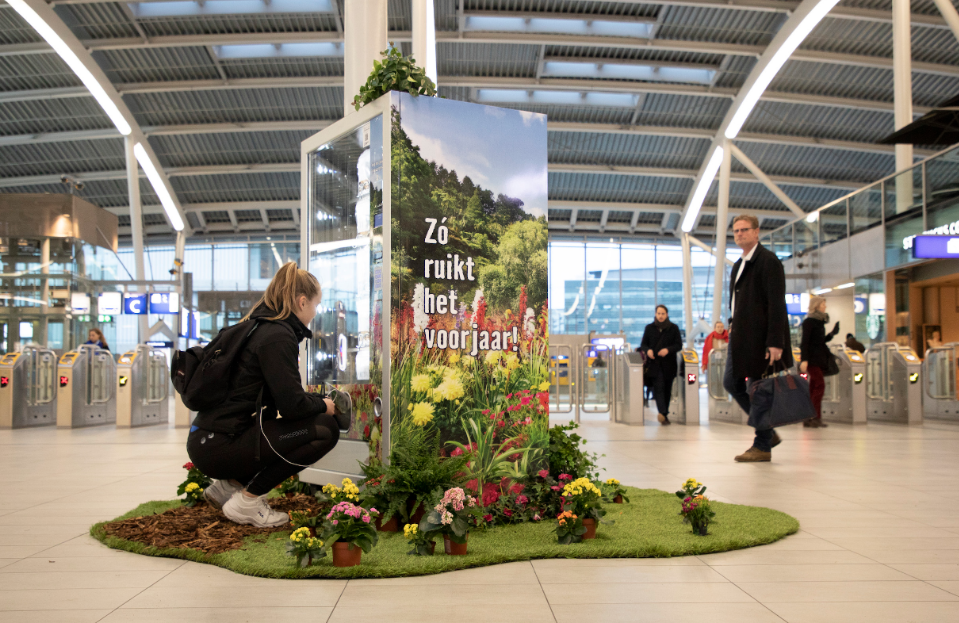 Onderbroekenlol van Hornbach op Utrecht Centraal
