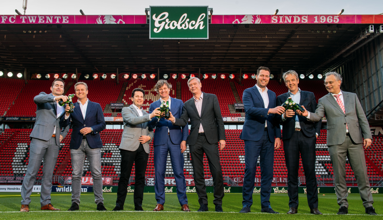 FC Twente en Grolsch verlengen samenwerking