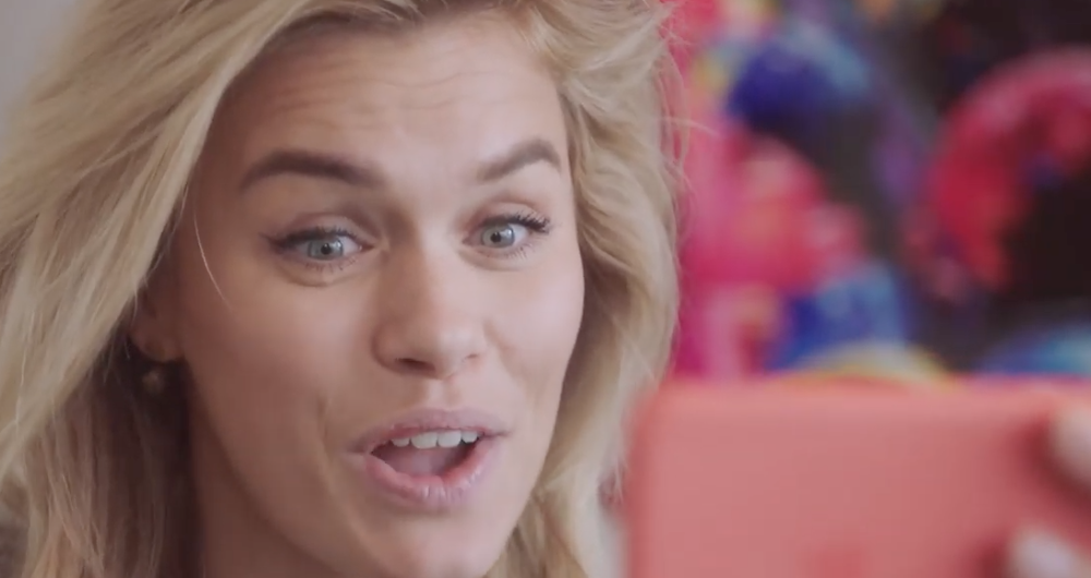 Nicolette van Dam en Bas Smit lanceren de VideoWenskaart