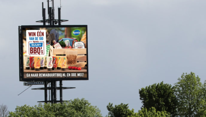 Fonk - Media: Hillenaar Outdoor breidt digitaal netwerk ...