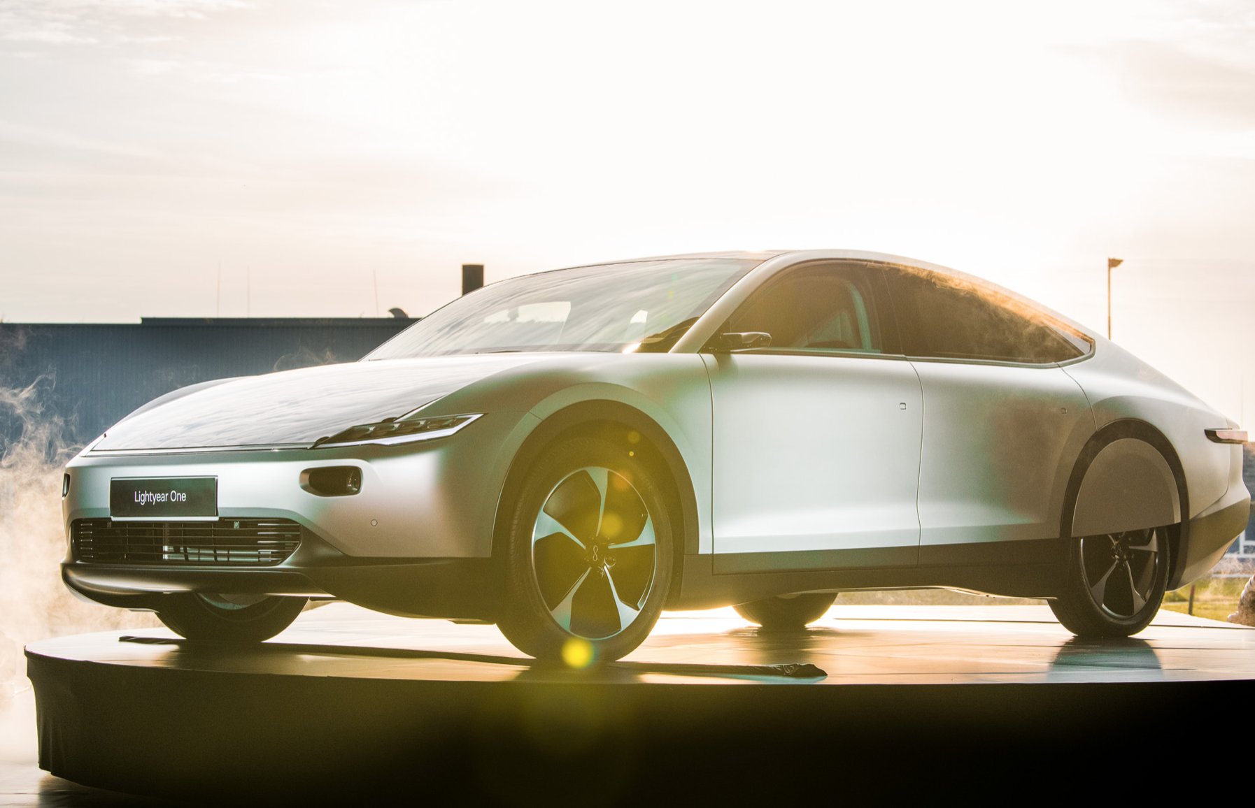 Lightyear werkt samen met LEWIS aan lancering eerste zonneauto