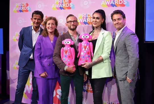 Pride Awards uitgereikt aan Jessie Maya en Krzysztof Dobrowolski-Onclin