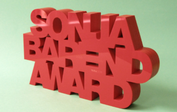 Kefah Allush wint Sonja Barend Award 2019