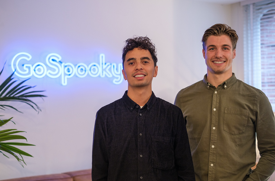 Naique Tanate (VICE Media) en Kevin de Wit (Spotify) naar GoSpooky