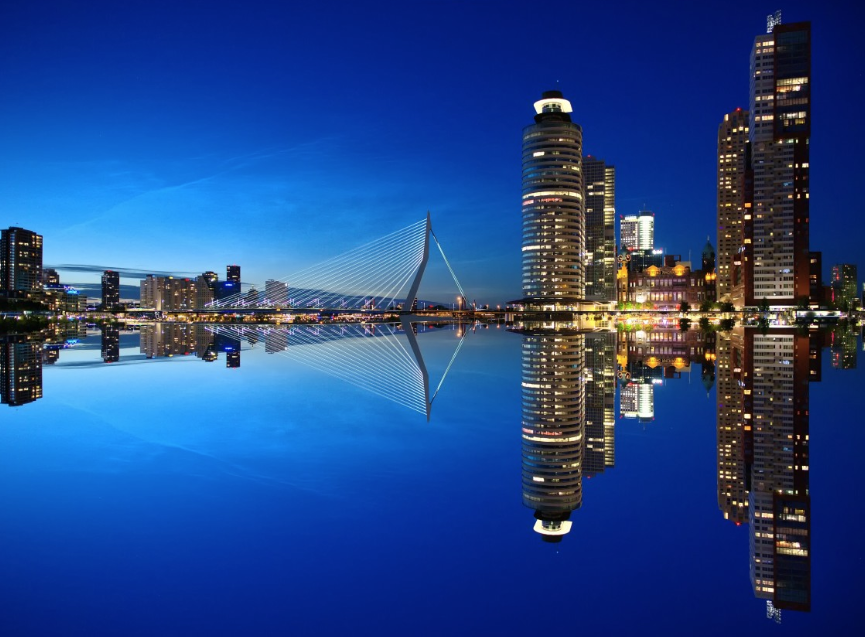 Amsterdammers minder trots op hun stad, Rotterdammers juist meer