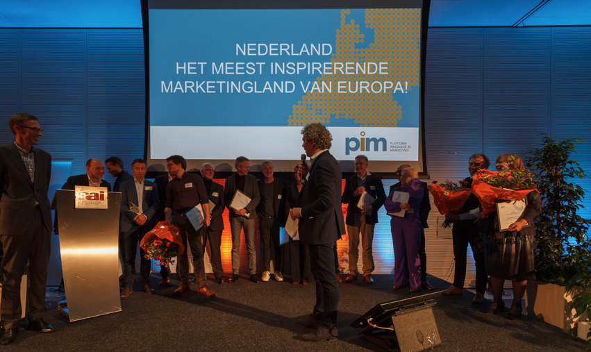 Gino van Ossel wint PIM Marketing Literatuur Prijs 2019