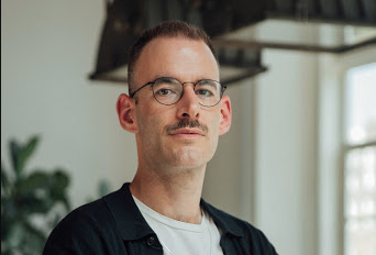 Oprichter Roy Cremers vertrekt bij crowdfundingplatform voordekunst