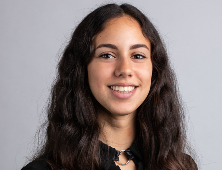 Klippa trekt Malak Mohamed (21) aan als international business developer