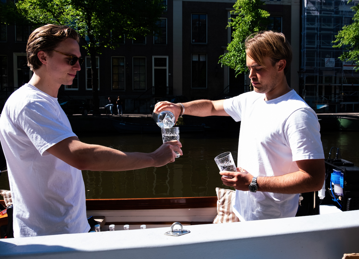Lekker glas Amsterdams Grachtenwater: Lokaal, gezuiverd en gezond