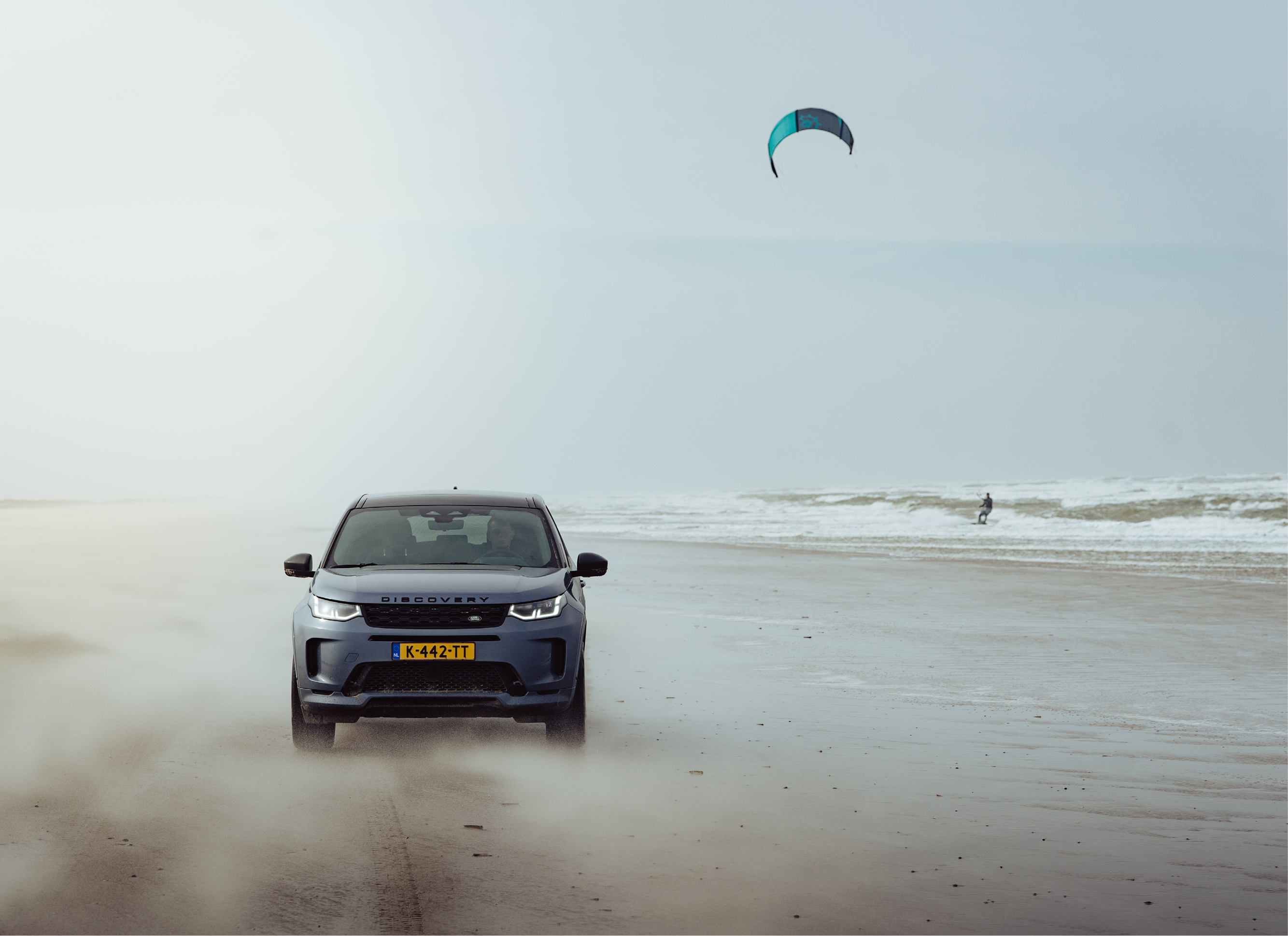 Blauw Gras daagt Land Rover uit voor The Perfect Storm