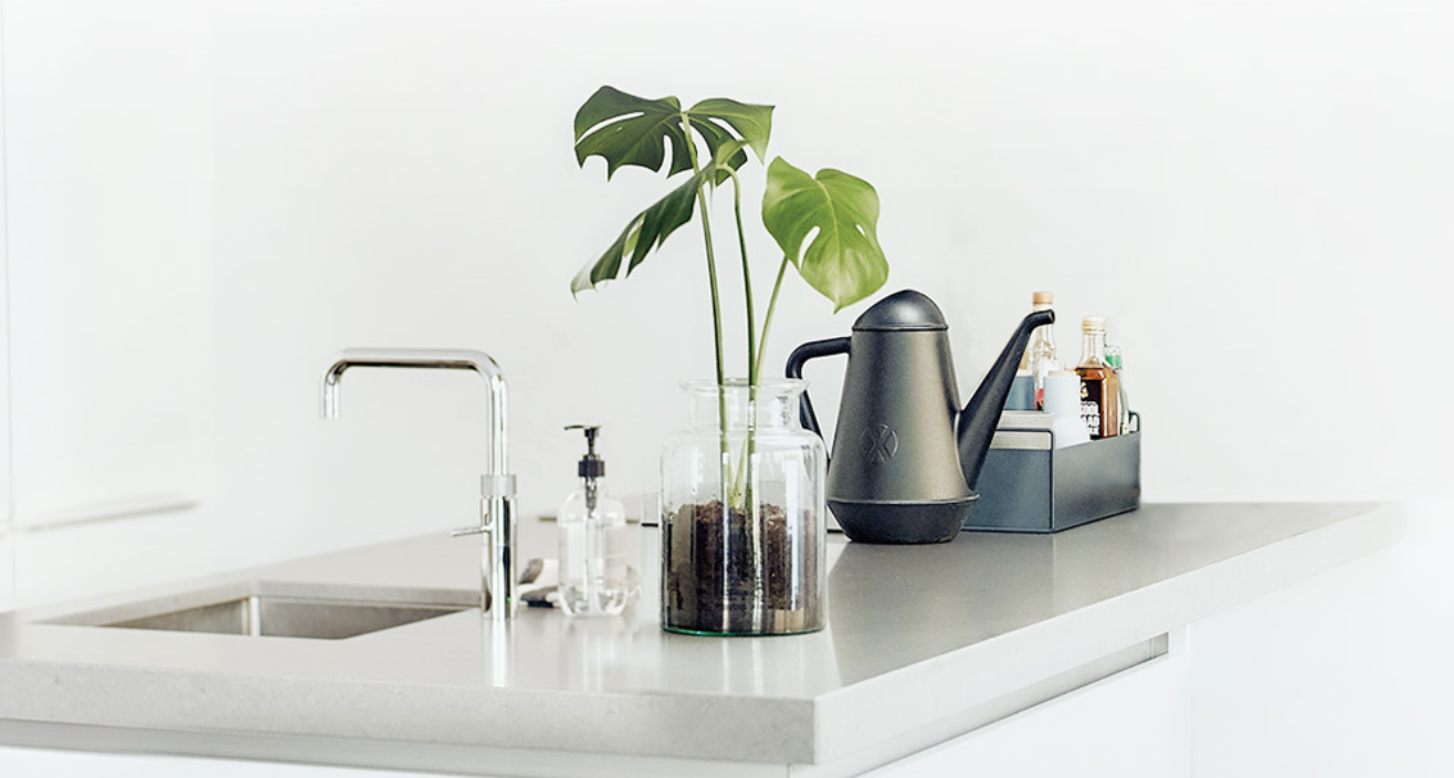 Helpling & Ecopods lanceren private label duurzame schoonmaakmiddelen