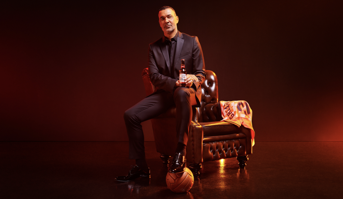 Bud support voetballers in samenwerking met voetballegende Ruud Gullit