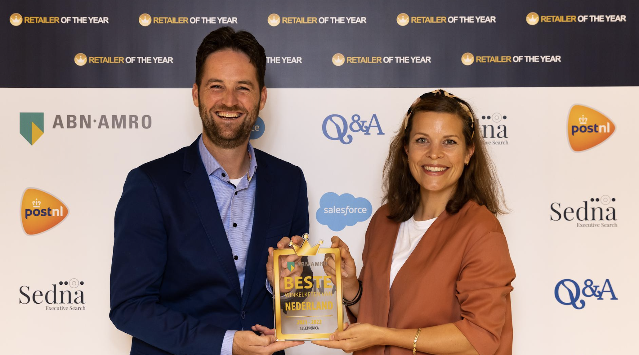 Kamera Express wint Retailer of the Year award
