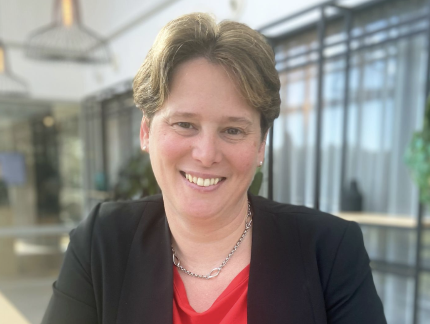 Krista Den Uijl versterkt directie Knab