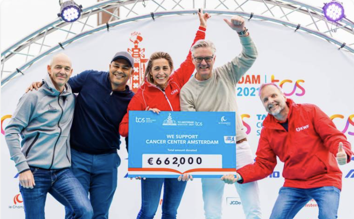TCS overhandigt recordopbrengst aan Amsterdam UMC Cancer Centrum Amsterdam