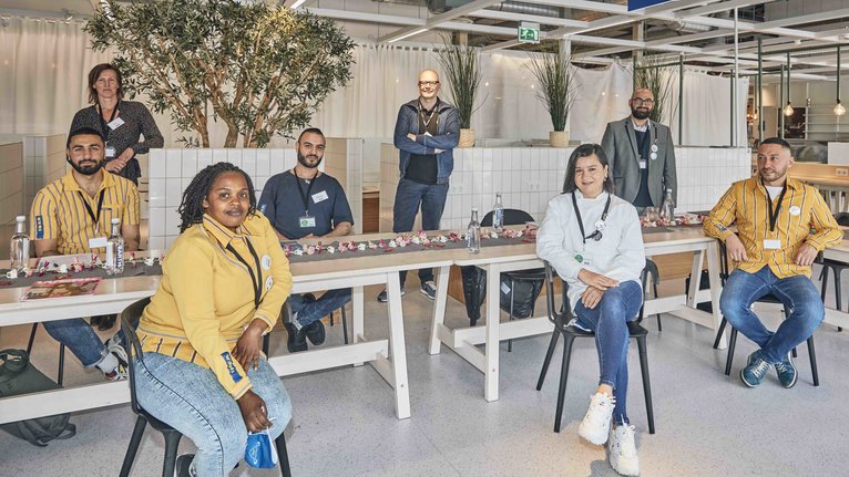 IKEA stoomt vluchtelingen klaar voor de Nederlandse arbeidsmarkt