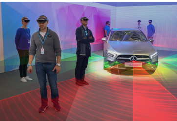 Mercedes-Benz Global Training traint dealers met Mixed Reality experience