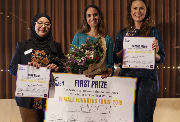 Tamar Schapira van SenseIT wint beste door vrouwen geleide startup van 2019